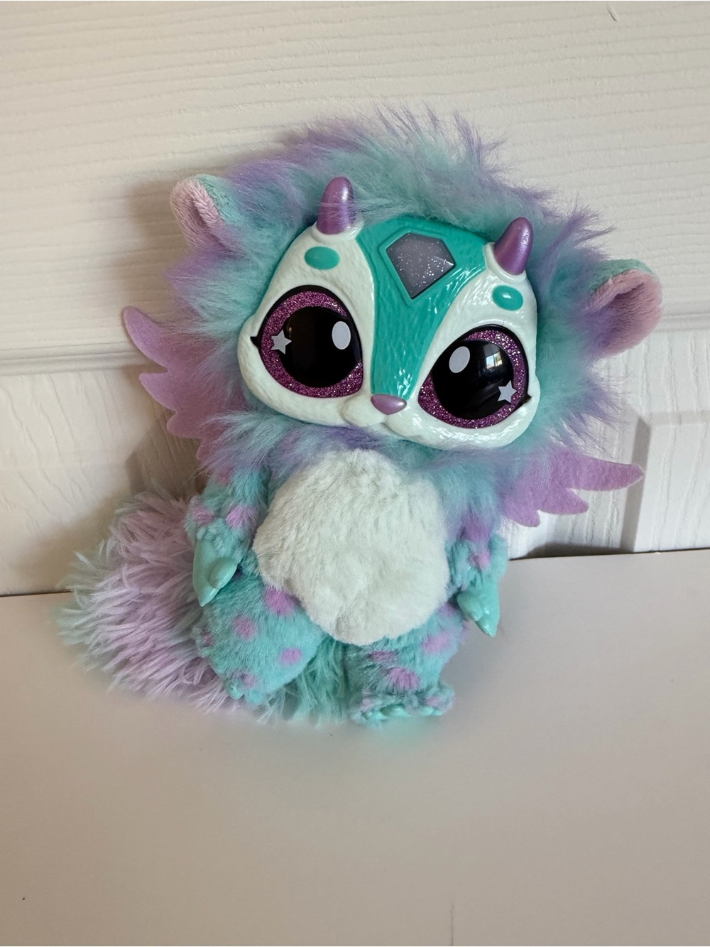 Magic Mixies interactive plush toy. Light up gem. Poseable. Works